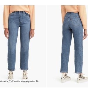 LEVI'S Ribcage Straight Ankle Jeans NWT 32